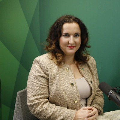 Petra Bezjak Cirman - ONA VE - IMG 1275 1