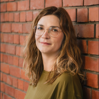 Neža Sodnik - ONA VE - ONAVEfoto 1