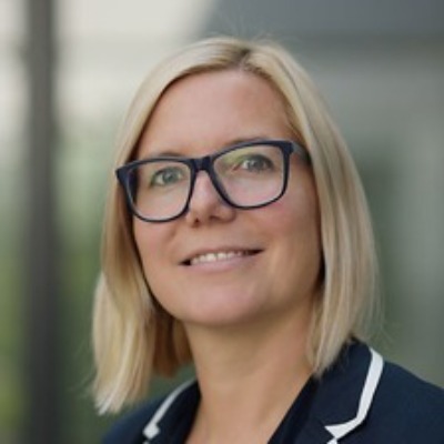 Katja Katarina Zakrajšek - ONA VE - Katja profilka 1