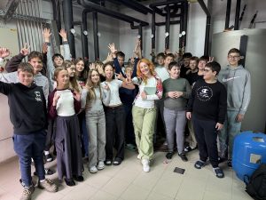 Ko znanost dobi obraz: uspešno zaključena kampanja #STEMfluencerke - ONA VE - onave 2025 STEMfluencerke OS Odranci 53