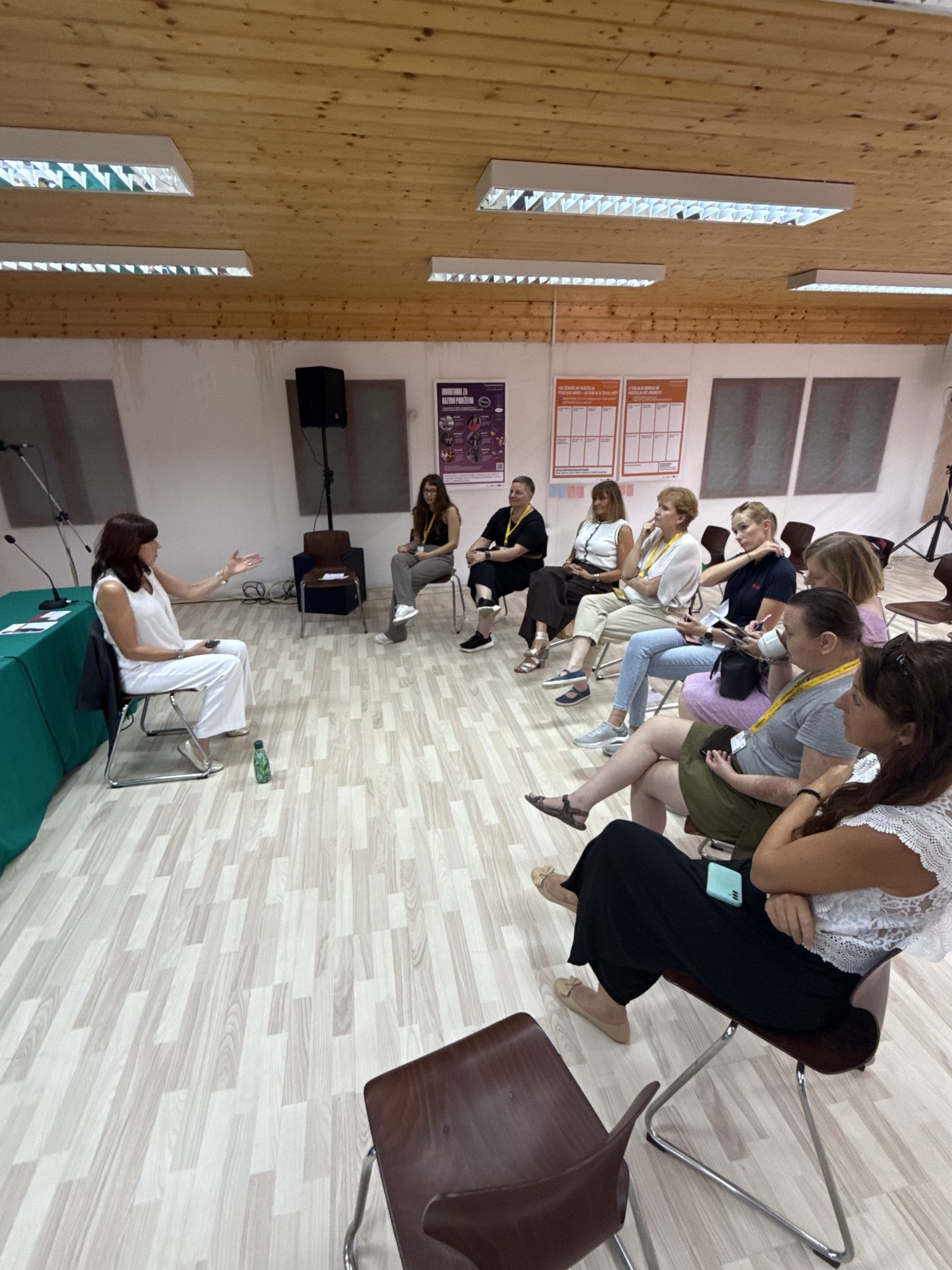 Delavnica o samozavesti in okrogla miza o položaju žensk na podeželju